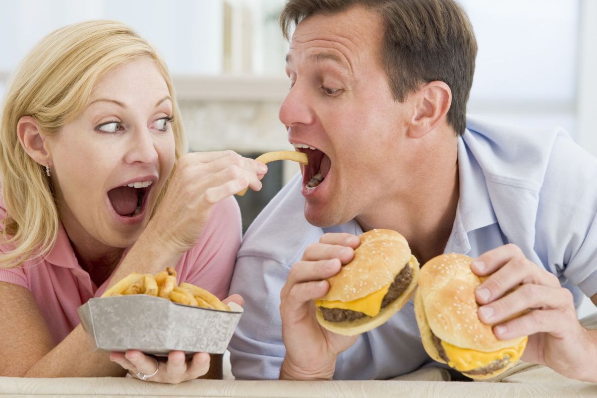 Alimente interzise în bolile de ficat. Iată ce nu trebuie să mănânci niciodată!