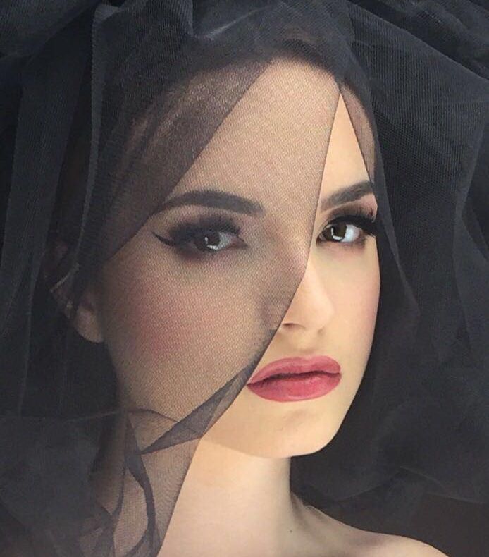 Cine este concurenta de 16 ani care vrea să reprezinte România la Eurovision 2016