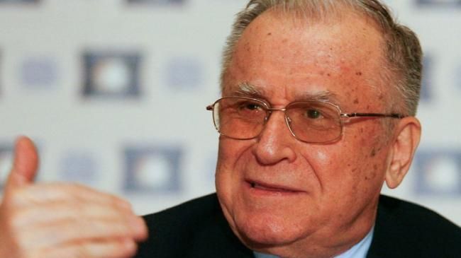 Iliescu revine cu explicații după declarațiile șocante despre dosarul Revoluției