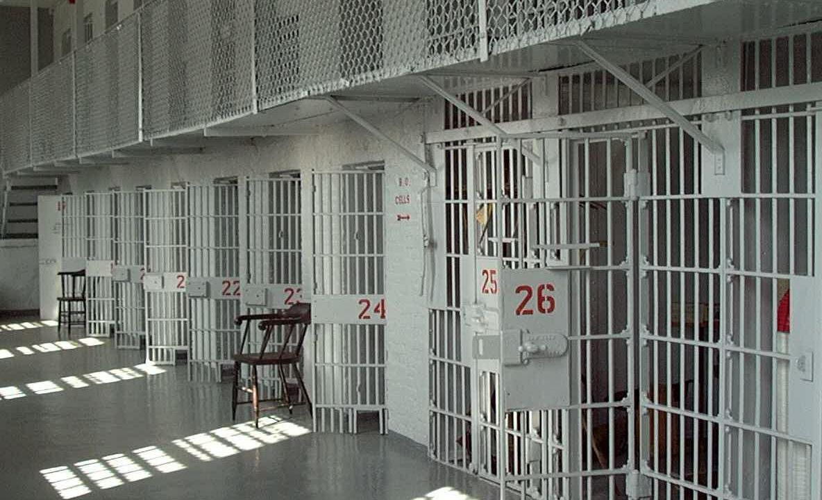 Băieţel de trei ani, condamnat la închisoare pe viaţă. Ce explicație au dat autoritățile