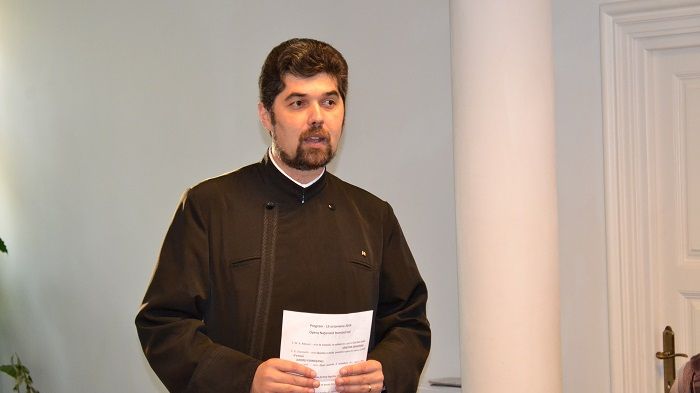 Inedit. Un preot candidează pentru funcţia de primar şi preia şefia filialei PNL din municipiu 