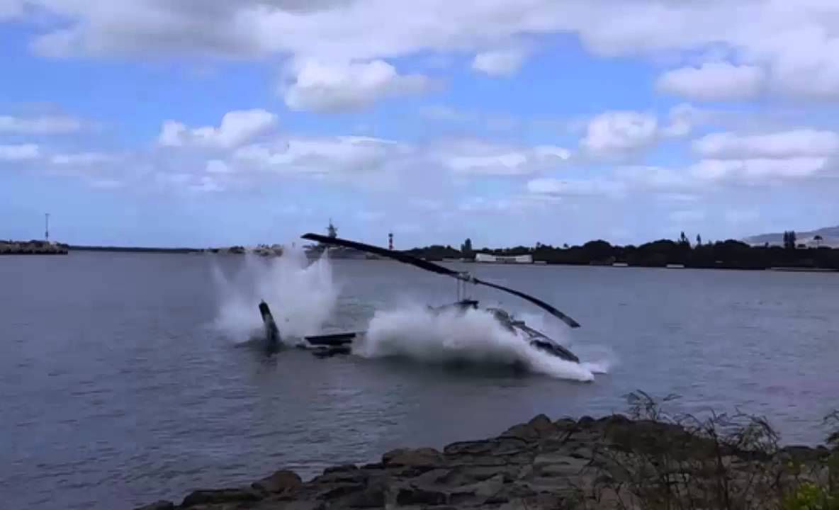 Un elicopter cu civili s-a prăbușit în mare. 5 victime au fost transportate la spital