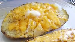 Reţetă de cartofi copţi la cuptorul cu microunde