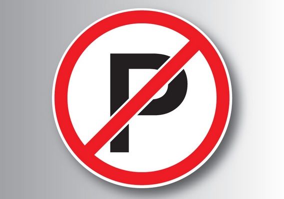 A găsit o maşină parcată pe locul ei şi a luat o decizie CRUNTĂ! Două zile, "victima" a făcut asta!