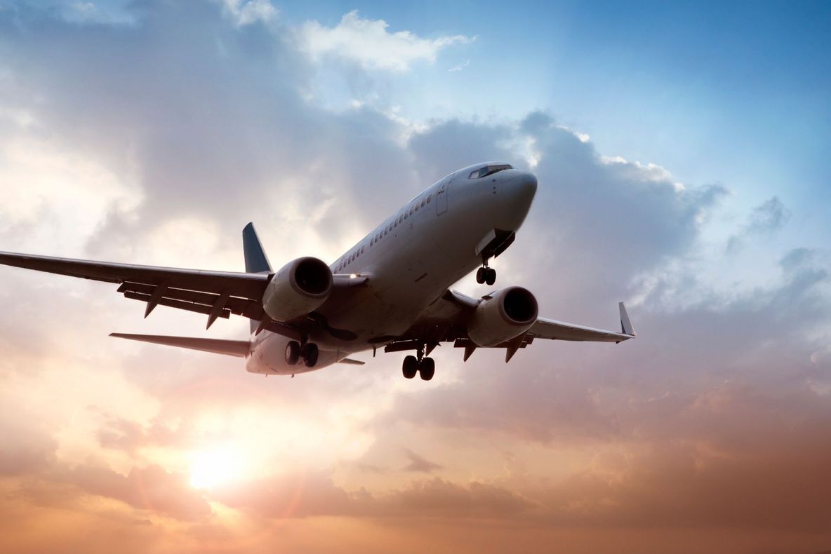 Alimentul interzis pe avion, începând de joi