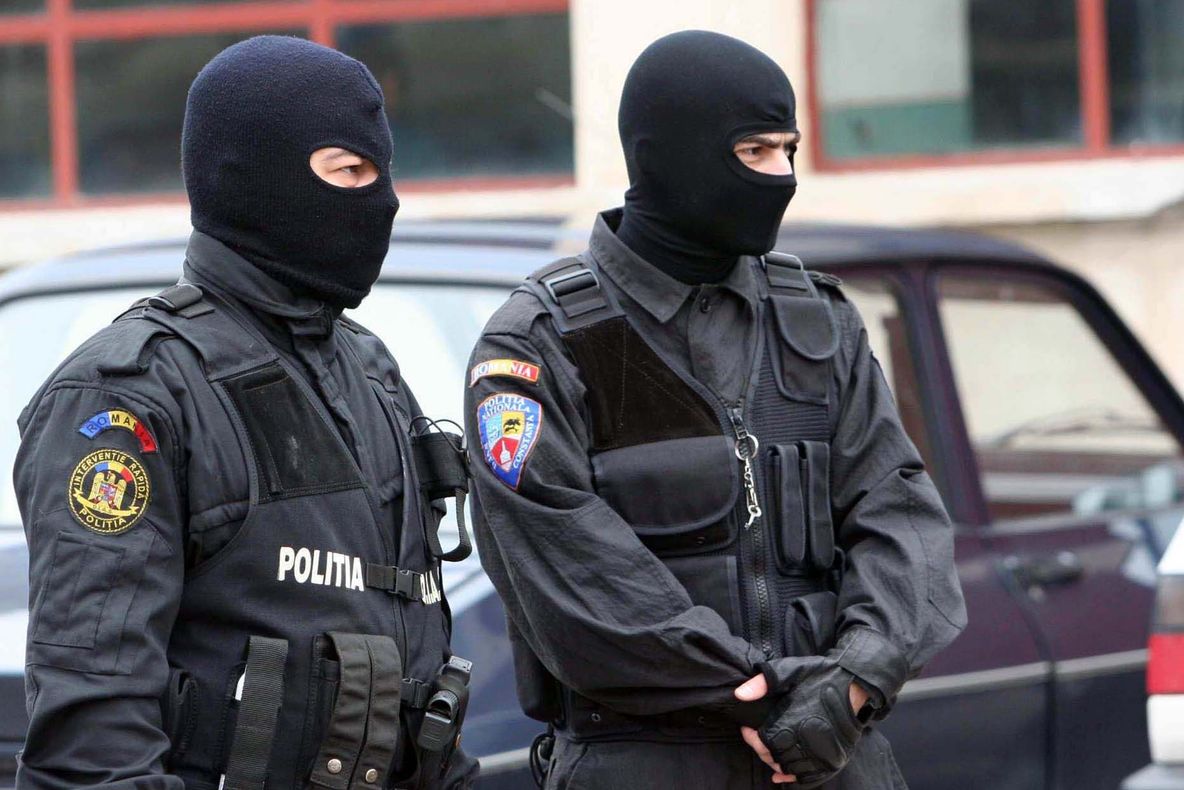 Percheziţii în şapte judeţe: sunt vizate persoane care au prejudiciat statul cu 17 milioane de lei