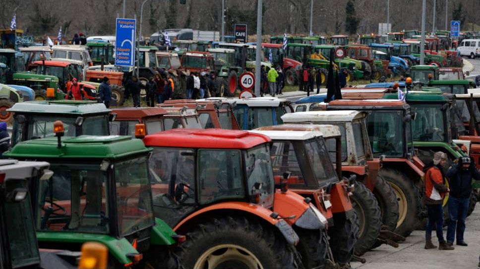 MAE: Mai multe puncte de la frontierele Greciei cu Bulgaria, Turcia și Macedonia rămân blocate