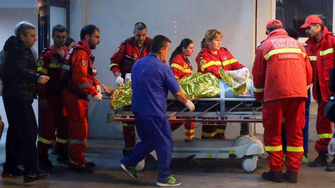 Unifarm și Crucea Roșie, dispută pe ajutoarele pentru răniții din Colectiv