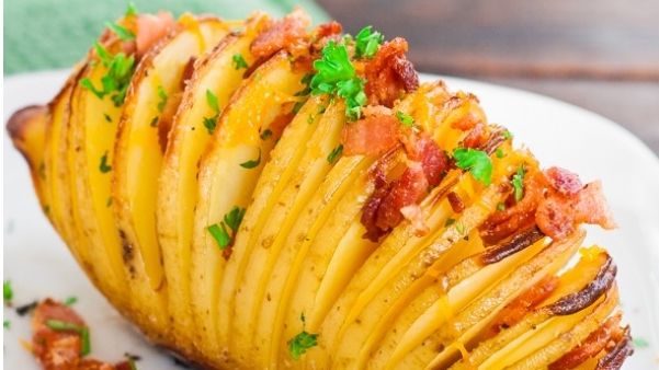 Cea mai bună reţetă cu cartofi! Arată senzaţional şi e simplu de preparat!