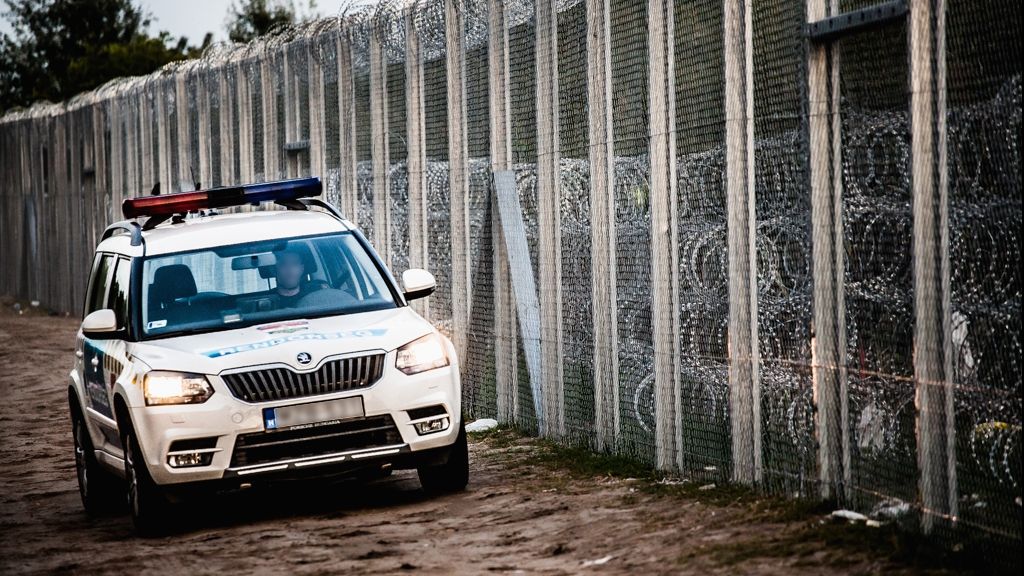 Ungaria închide trei puncte feroviare de trecere a frontierei cu Croația