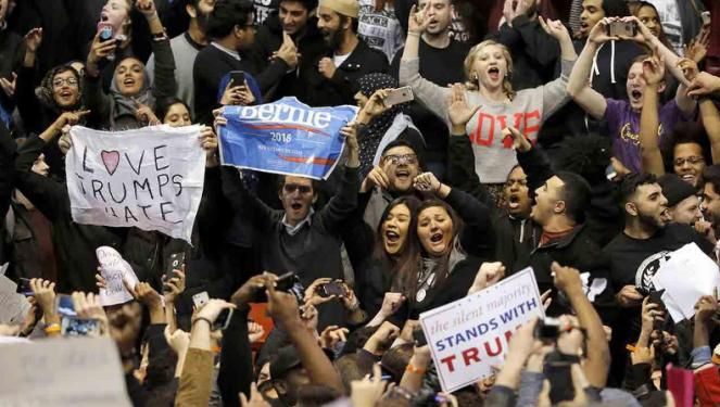 Efectul Trump. Discursul urii, întâmpinat cu proteste și violențe la Chicago, în Ohio și Kansas