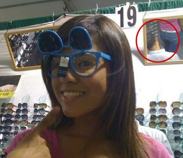 Au vrut să fie sexy, dar au ieşit selfie-uri PENIBILE! Au ÎNGHEŢAT când au văzut ce a apărut în poză