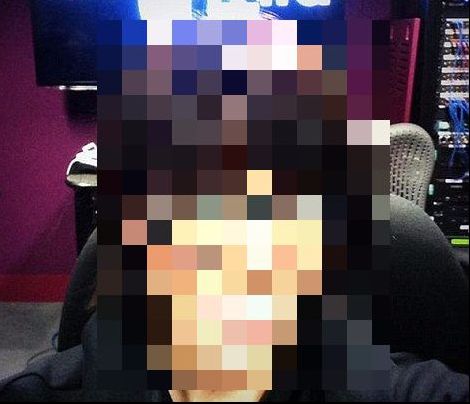 O prezentatoare și-a tăiat sânii, apoi și-a dat demisia. Ce a făcut după ce a renunțat la carieră