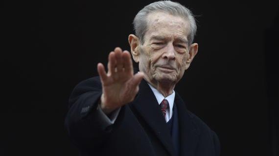 Regele Mihai, în decembrie 2015: Tinerii ştiu ce vor. Timpurile noastre vor putea fi trecute cu bine