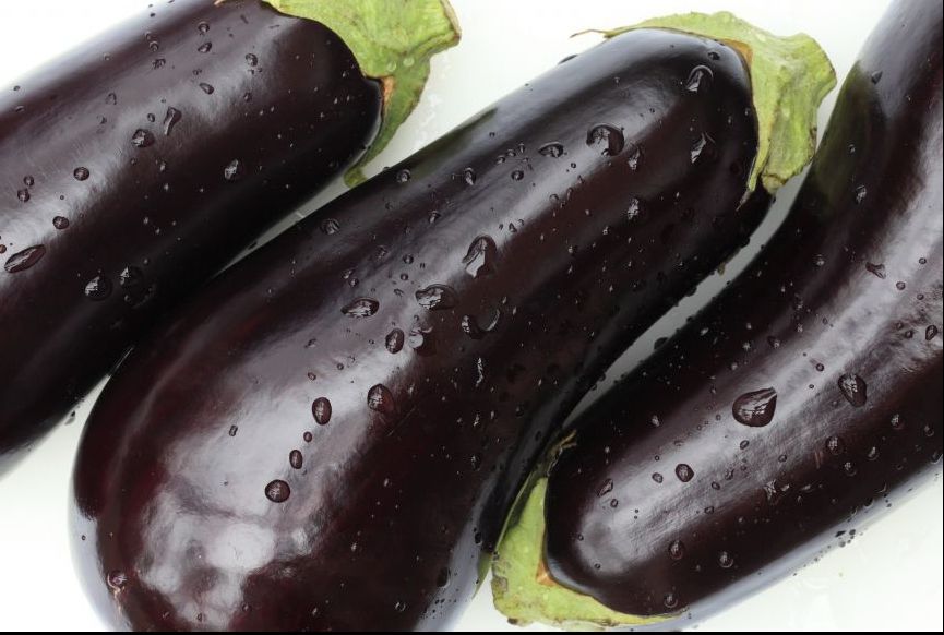 A fiert o vânătă în apă cu sucul de la o lămâie, apoi a băut zeama. Efectele, peste așteptările ei