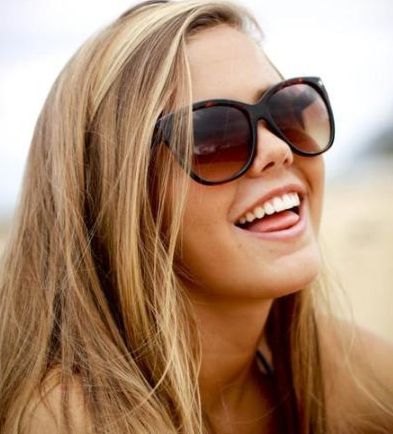 Fetele care au vrăjit bărbaţii pe Facebook. Au cele mai frumoase zâmbete, dar şi un secret TERIBIL