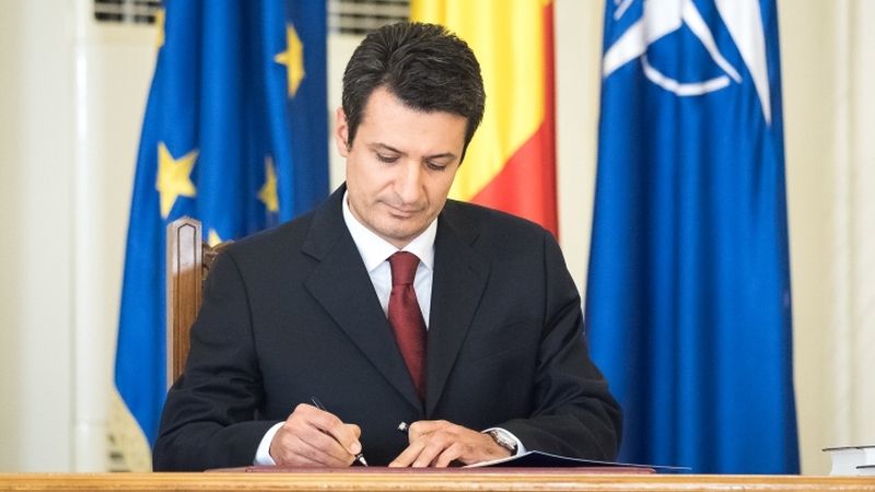 Ministrul Sănătății și-a dat demisia. Cum şi-a motivat Cadariu plecarea. Cioloș asigură interimatul