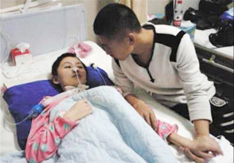 S-a trezit din comă după 8 luni. Primele ei cuvinte au fost... Medicii au rămas îngroziți