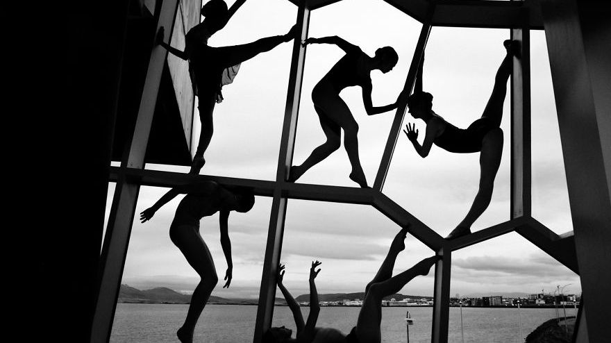 Mitul balerinelor, distrus. Fotografiile care arată realitatea din spatele cortinei 