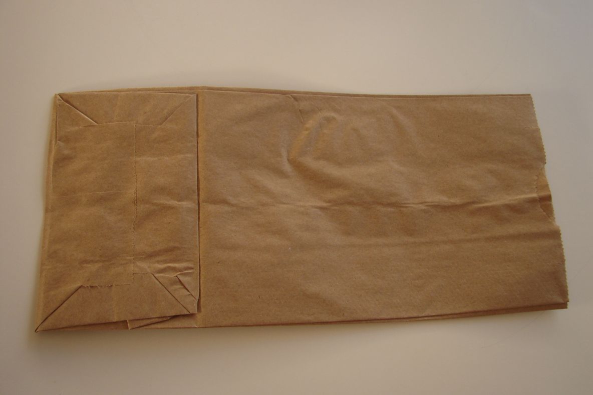 Secretul șocant al bunicului a rămas după moarte într-o pungă veche. Au deschis-o și s-au îmbogățit