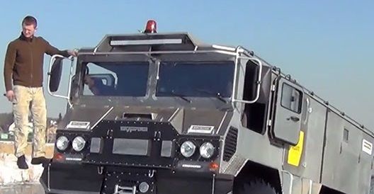 Ultima inovație a rușilor: Burlak, mașina de 7 metri lungime și șase roți