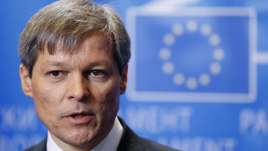 Dacian Cioloş dă asigurări că nu va vinde portul Constanţa 