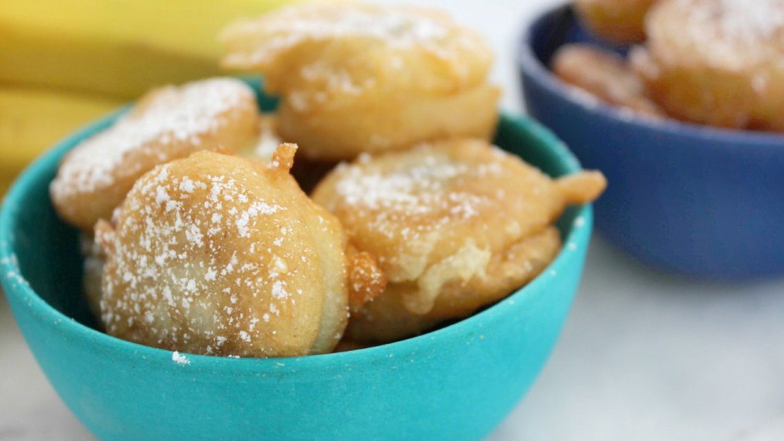 Un desert irezistibil: Banane prăjite în crustă de aluat