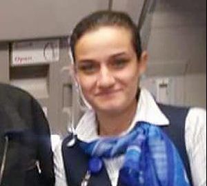 Ce i-a făcut această stewardesă bărbatului care a deturnat avionul egiptean