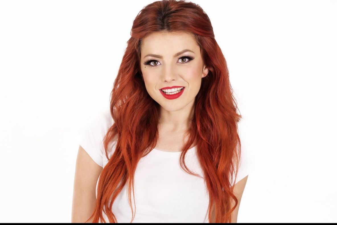 Elena Gheorghe tocmai a făcut anunțul. Va fi mamă din nou!