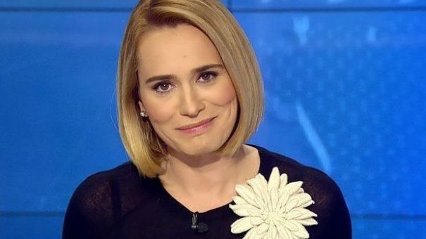 Ce "compliment" neobişnuit a primit Andreea Esca la Chişinău. "Aş fi vrut să leşin de râs"