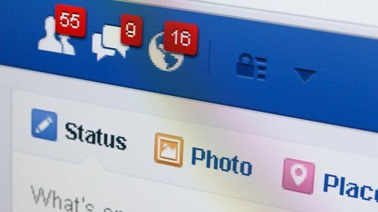A intrat pe Facebook la scurt timp după ce a născut şi a avut un şoc: "A picat cerul pe mine!"
