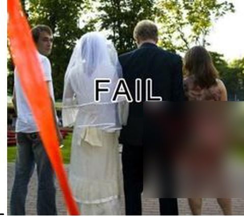 L-a prins pe mire cu domnişoara de onoare chiar la nuntă. Reacţia miresei a şocat!