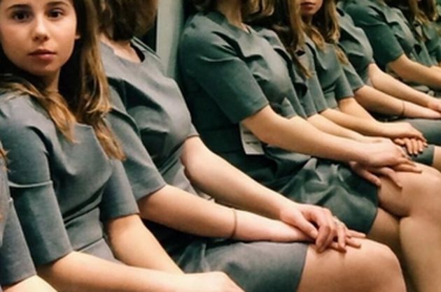 Iluzie optică. Câte fete apar în imagine? Fotografia a isterizat internauții