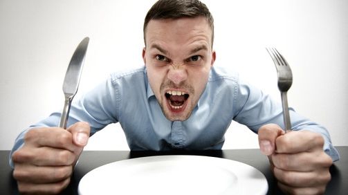 Cheia alimentaţiei sănătoase: "Stomacul nu trebuie umplut, ci ţinut gol"