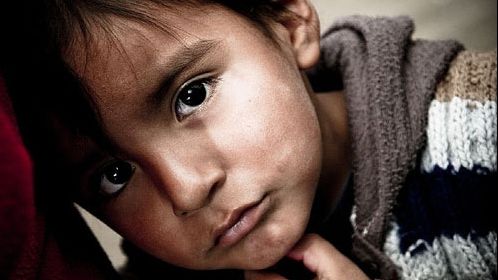 O stradă din Constanța i-a răpit copilăria. Strada a rămas la fel...