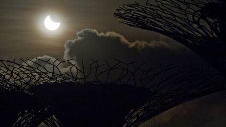 Demonii care devorează Soarele: Superstiții inspirate de fenomenele de eclipsă solară