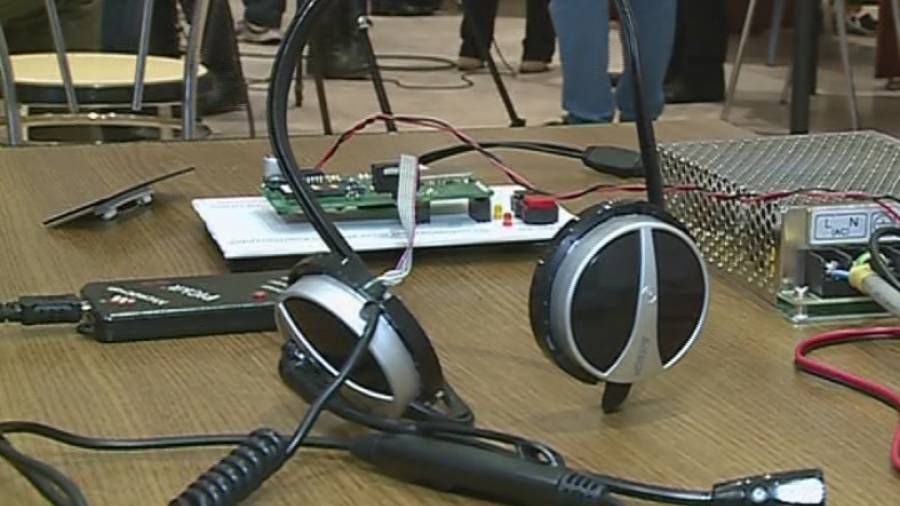 Efectele deciziei CCR: Oprescu şi alţi inculpaţi din 10 mari dosare contestestă interceptările SRI