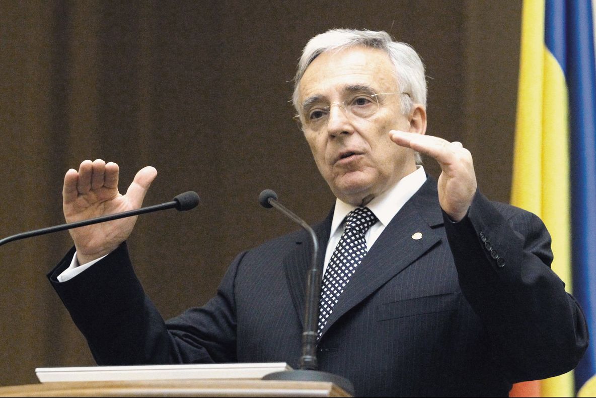 Isărescu: În 20 de ani, nu am văzut niciodată atâtea pericole la adresa stabilităţii României