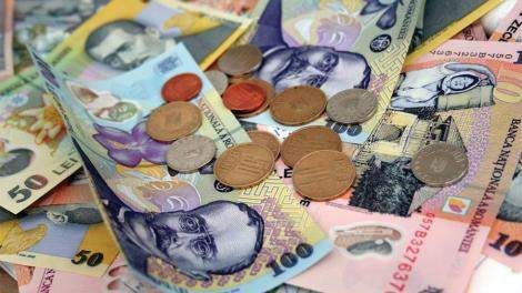 Veste bună pentru liceeni. Vor primi bani prin programul "Bani de liceu"