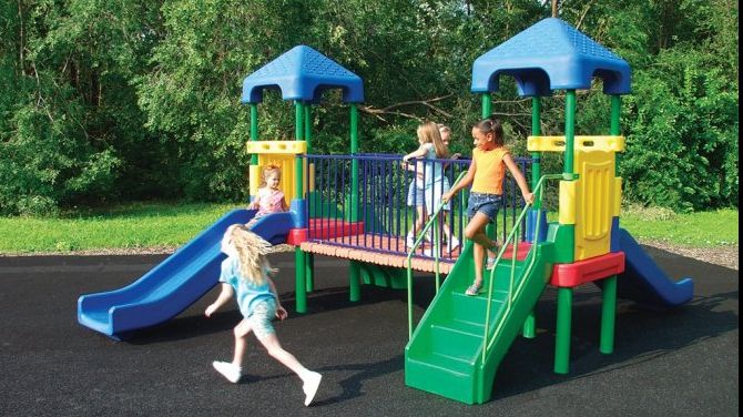 Părinții din Marea Britanie care își lasă copilul singur chiar și câteva minute pot fi arestați