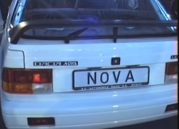 Vă amintiţi cum întorceam capul după aceste maşini în 1995? Cum arăta atunci Salonul Auto Bucureşti 