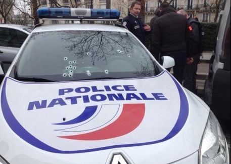 Român de 20 de ani, înjunghiat mortal în Franţa