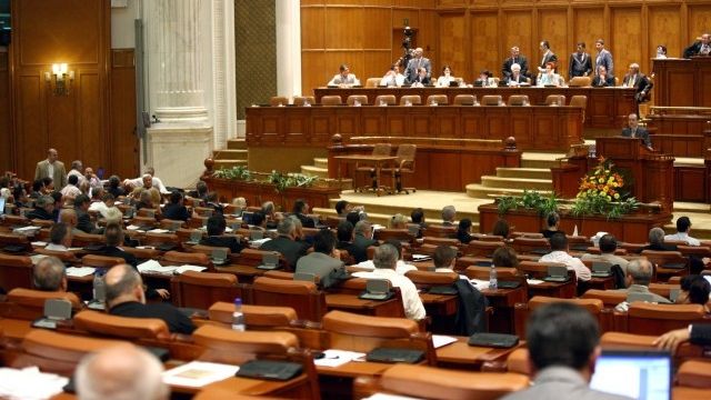 Deputații juriști reiau de săptămâna viitoare discuțiile privind modificarea Codului Penal