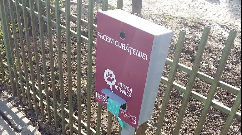 Soluţie inteligentă împotriva hoţilor de pungi pentru mizeria câinilor