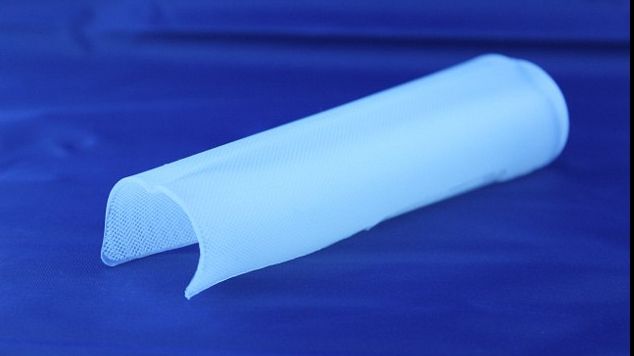 Şi bărbaţii îşi pot pune de-acum silicon. Cât costă 5 cm în plus pentru un sex mai bun