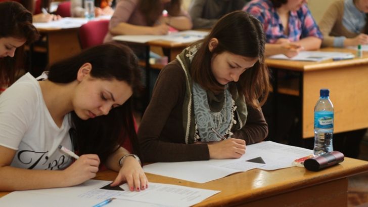 Simulare BAC 2016. Elevii au susţinut astăzi proba la alegere a profitului. Subiecte şi barem