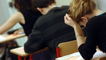 Simulare Fizică BAC 2016. Subiectele şi baremul de corectare la Fizică
