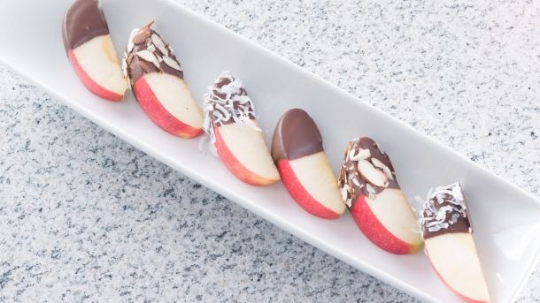 A mâncat mere cu ciocolată. Ce s-a întâmplat în organismul ei este incredibil