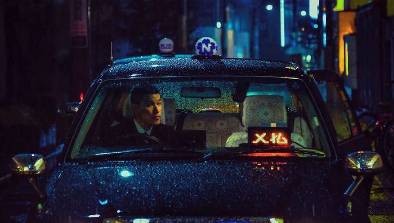 Partea nevăzută a capitalei Japoniei. Ce a surprins un turist noaptea. Imagini de vis 