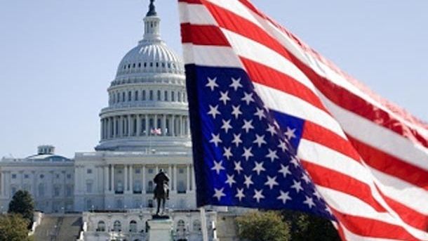 Alegeri prezidenţiale în SUA: un candidat s-a retras din cursa pentru Casa Albă